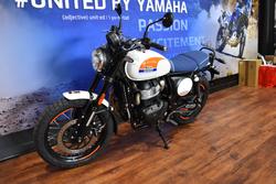 2025 Royal Enfield BEAR 650 White