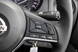 2025 Nissan Navara ST