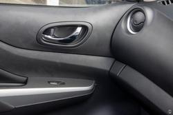 2025 Nissan Navara ST