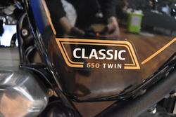 2025 Royal Enfield CLASSIC 650 Chrome / Silver