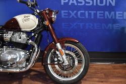 2025 Royal Enfield CLASSIC 650 Red