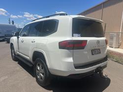 2023 Toyota Landcruiser VX