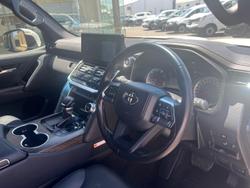 2023 Toyota Landcruiser VX FJA300R 4X4 Dual Range Crystal Pearl