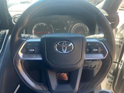 2023 Toyota Landcruiser VX FJA300R 4X4 Dual Range Crystal Pearl