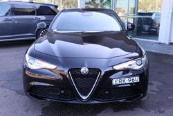 2021 Alfa Romeo Giulia Sport