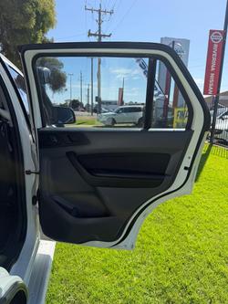 2016 Ford Everest Ambiente