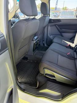 2016 Ford Everest Ambiente