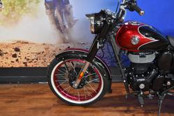 2025 Royal Enfield GOAN 350 RED/BLACK