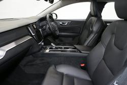2023 Volvo S60 Ultimate B5 Bright
