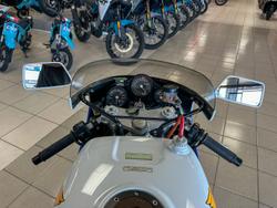 1987 Honda VFR750R (RC30) VFR White