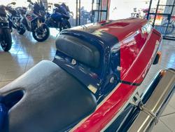 1987 Honda VFR750R (RC30) VFR White