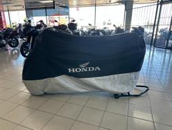 1987 Honda VFR750R (RC30) VFR White