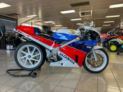 Honda VFR750R (RC30)