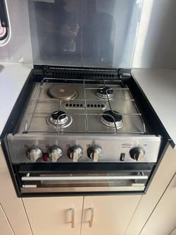 2010 New Age Caravans Big Red 16 Series