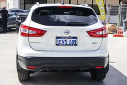 2015 Nissan QASHQAI Ti