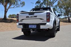 2025 Isuzu D-MAX BLADE