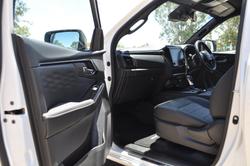 2025 Isuzu D-MAX BLADE