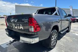 2020 Toyota Hilux SR5