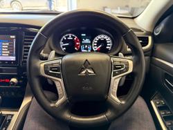 2021 Mitsubishi Pajero Sport GLS