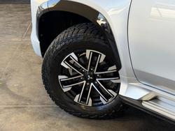 2021 Mitsubishi Pajero Sport GLS