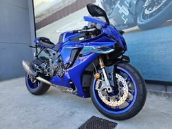 2025 Yamaha YZF-R1 Blue