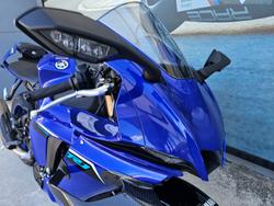 2025 Yamaha YZF-R1 Blue