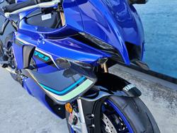 2025 Yamaha YZF-R1 Blue