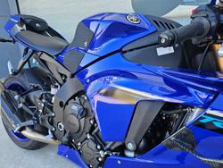 2025 Yamaha YZF-R1 Blue
