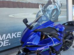 2025 Yamaha YZF-R1 Blue