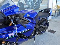 2025 Yamaha YZF-R1 Blue