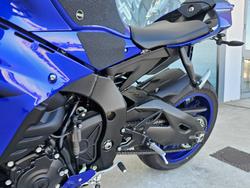 2025 Yamaha YZF-R1 Blue