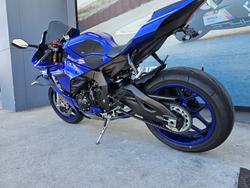 2025 Yamaha YZF-R1 Blue