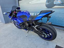 2025 Yamaha YZF-R1 Blue