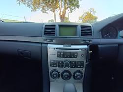 2010 Holden Commodore Omega VE MY10 Heron White