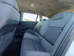 2010 Holden Commodore Omega VE MY10 Heron White