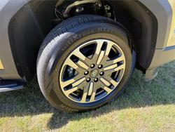 2025 LDV TERRON 9 EVOLVE