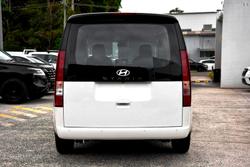 2025 Hyundai STARIA LOAD