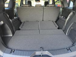 2025 Isuzu MU-X LS-T