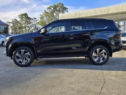 2025 Isuzu MU-X LS-T