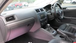 2011 Volkswagen Jetta 147TSI Highline 1B MY12 Reflex Silver