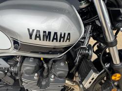 2016 Yamaha XJR1300 SILVER