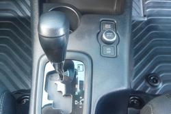 2024 Toyota Hilux SR