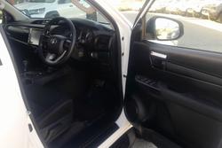 2024 Toyota Hilux SR