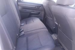 2024 Toyota Hilux SR