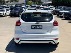 2017 Ford Focus Sport