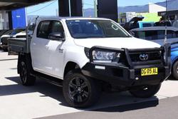 2022 Toyota Hilux SR