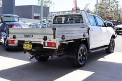 2022 Toyota Hilux SR