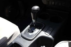 2022 Toyota Hilux SR