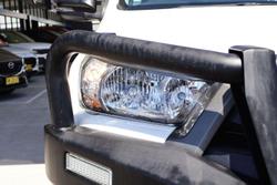 2022 Toyota Hilux SR