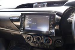 2022 Toyota Hilux SR